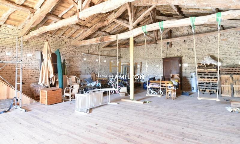 Maison bourgeoise - 312 m² - 8 pièces