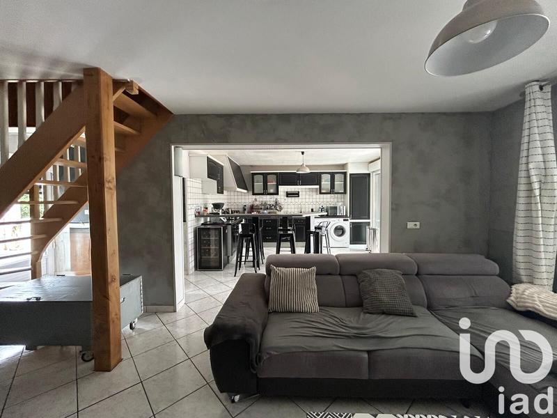 Maison - 95 m² - 5 pièces