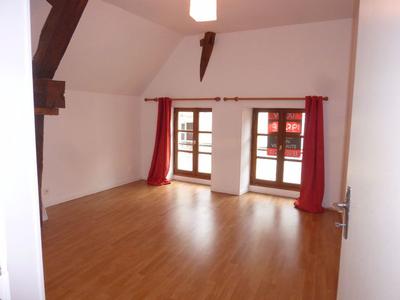 Appartement - 95 m² - 3 pièces