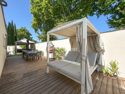 Villa - 220 m² - 5 pièces