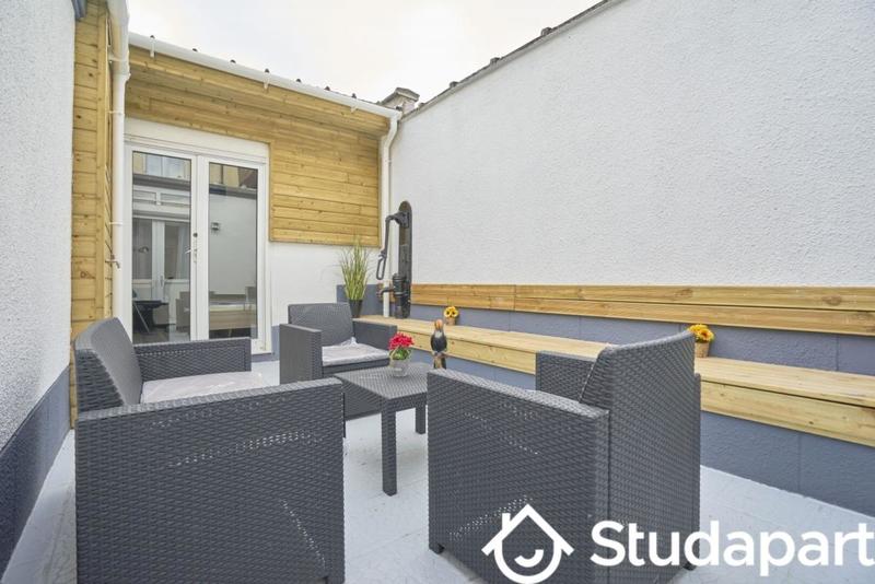 Chambre - 13 m² - 1 pièce