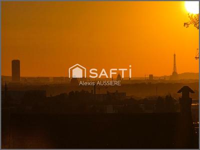 Maison - 222 m² - 12 pièces