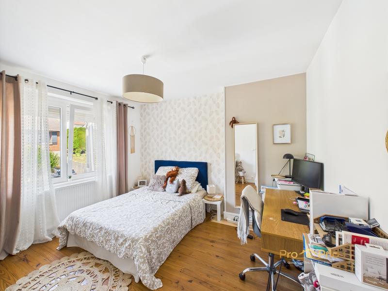 Maison - 105 m² - 5 pièces