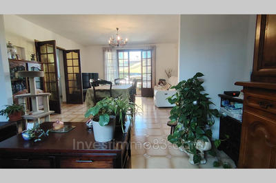 Maison - 135 m² - 6 pièces