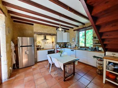 Demeure - 283 m² - 10 pièces