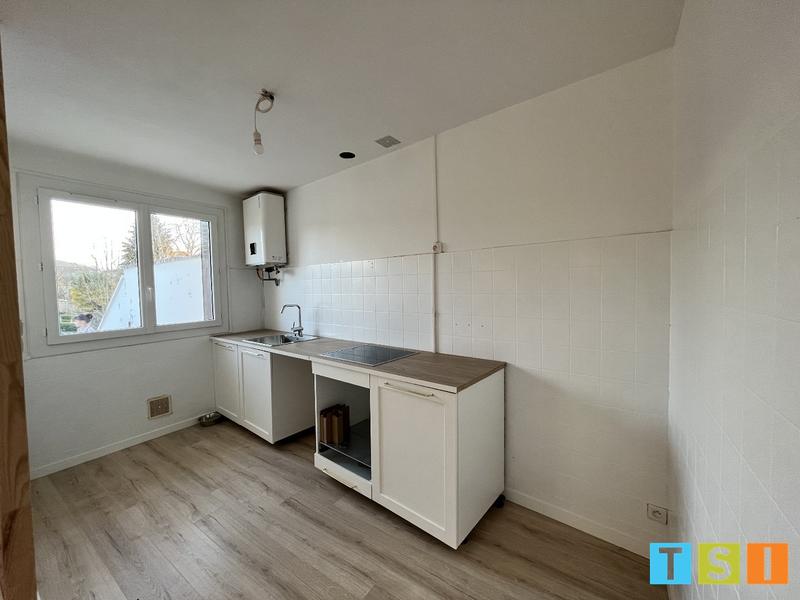 Maison - 210 m² - 9 pièces