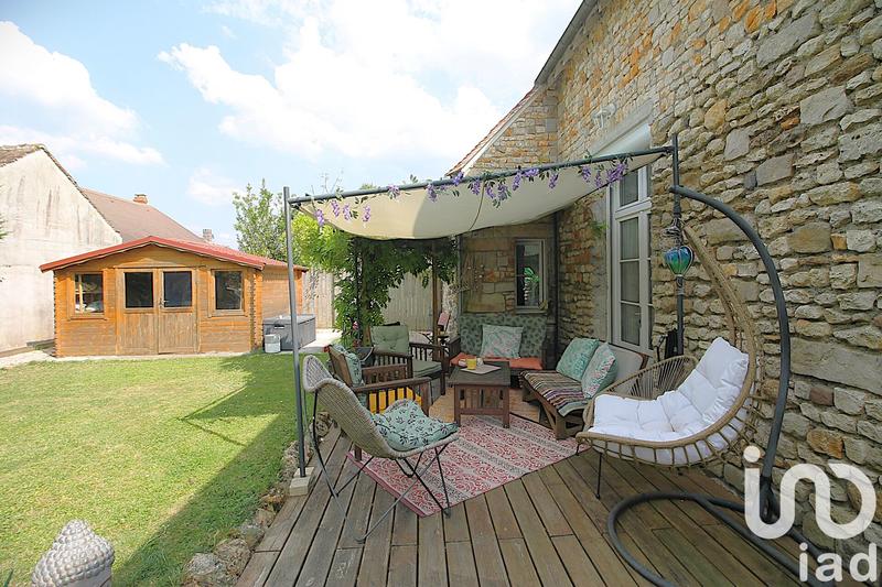 Maison - 210 m² - 7 pièces