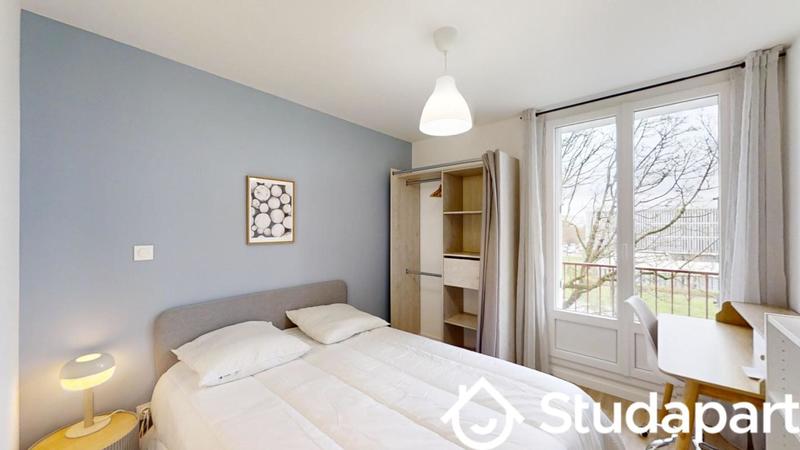Chambre - 12 m² - 1 pièce