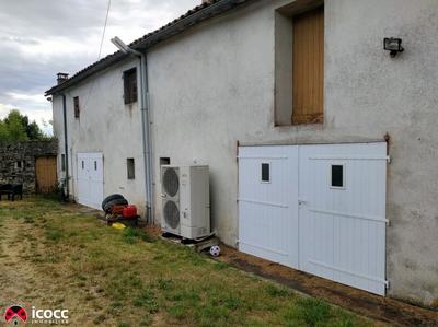 Maison en pierre - 212 m² - 11 pièces