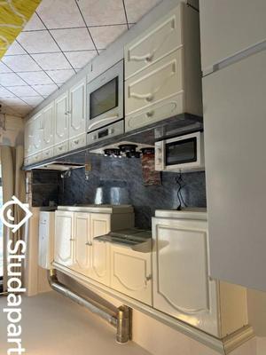 Chambre - 9 m² - 1 pièce