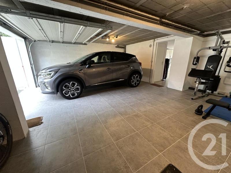 Pavillon - 170 m² - 6 pièces