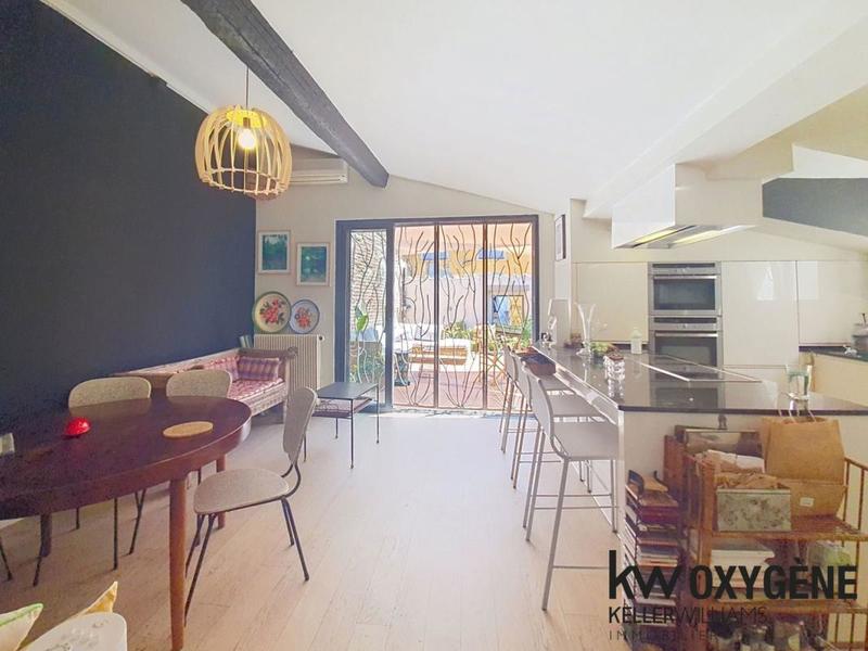 Duplex - 122 m² - 5 pièces