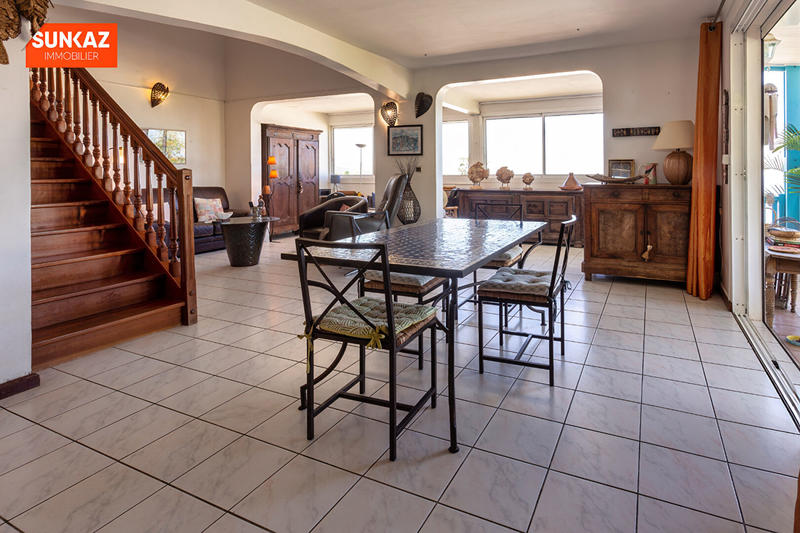 Maison - 176 m² - 6 pièces