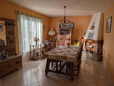 Maison - 120 m² - 8 pièces