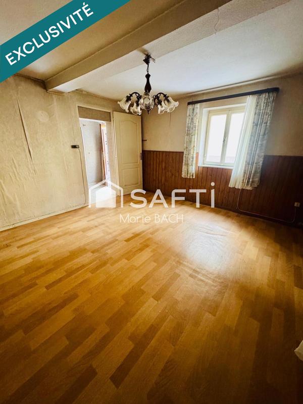 Maison - 93 m² - 7 pièces