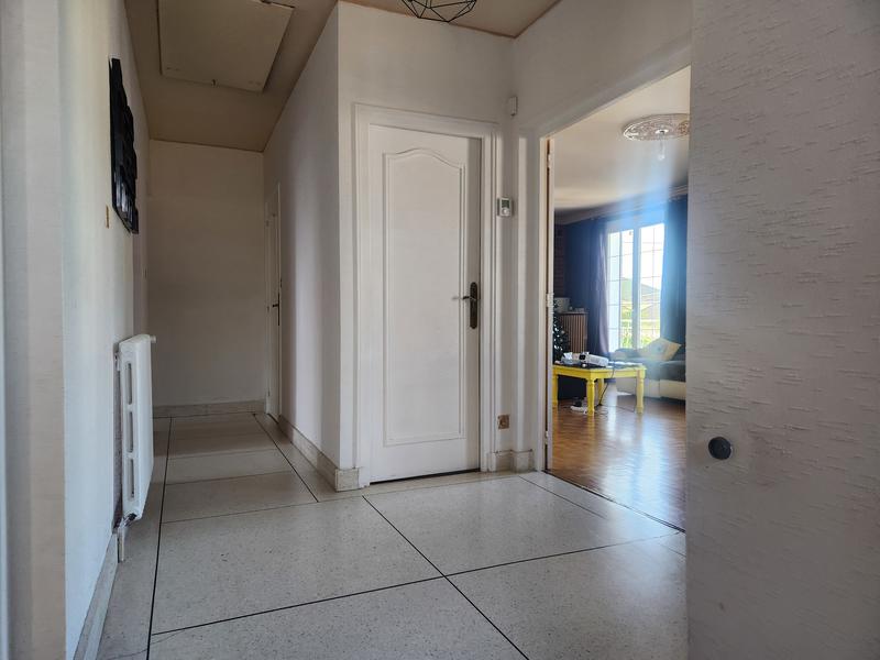 Maison - 143 m² - 7 pièces