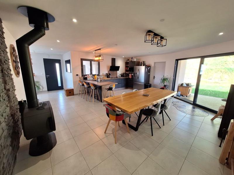 Maison - 111 m² - 4 pièces