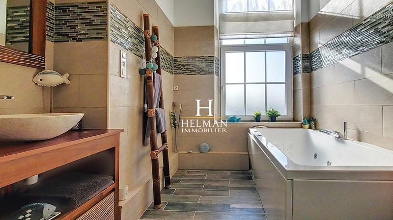 Maison - 316 m² - 12 pièces