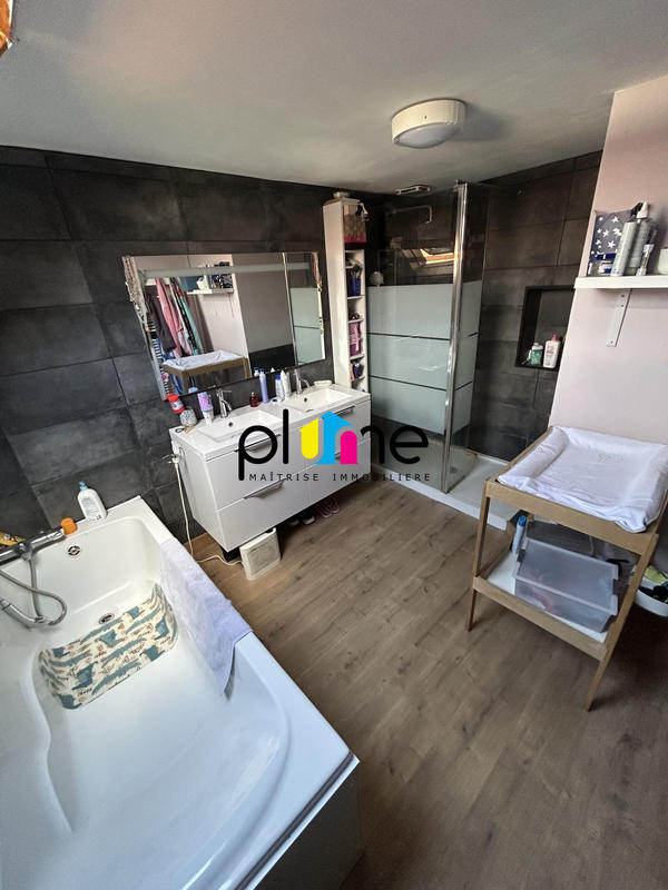 Ferme - 211 m² - 7 pièces