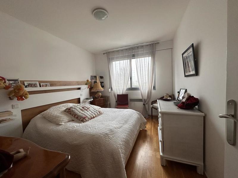 Appartement - 90 m² - 4 pièces