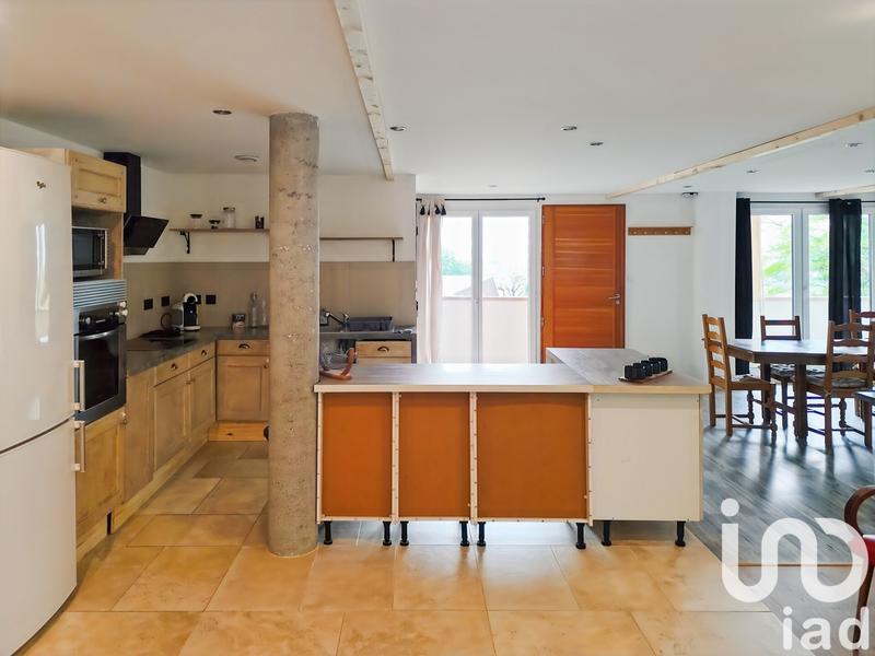 Appartement - 90 m² - 4 pièces