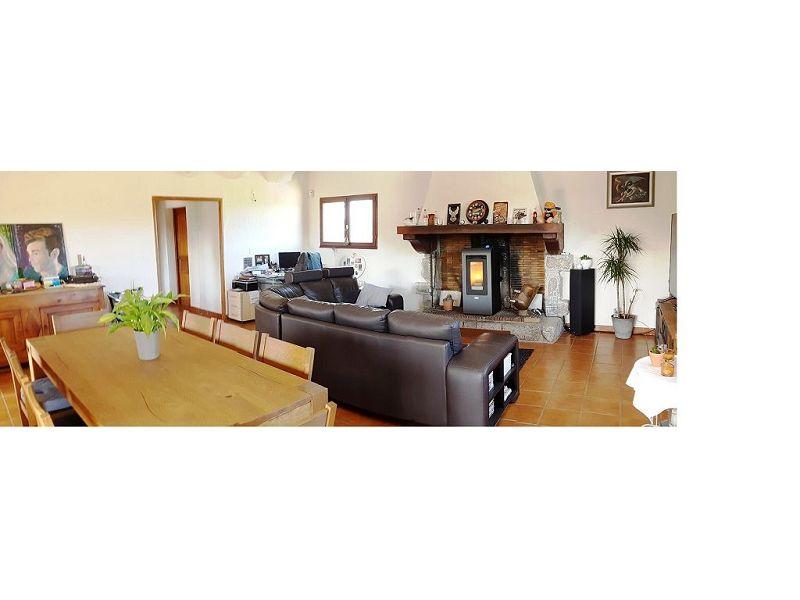 Maison - 235 m² - 10 pièces