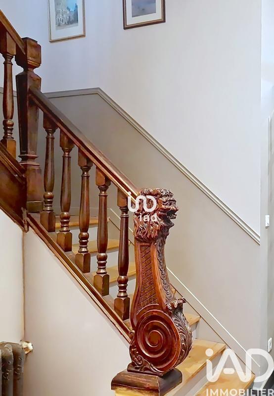 Maison - 244 m² - 10 pièces