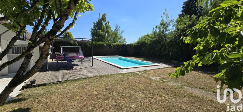 Maison - 208 m² - 7 pièces