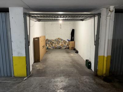 Parking / Garage - 12 m²