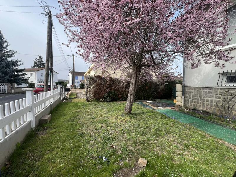 Maison - 102 m² - 3 pièces