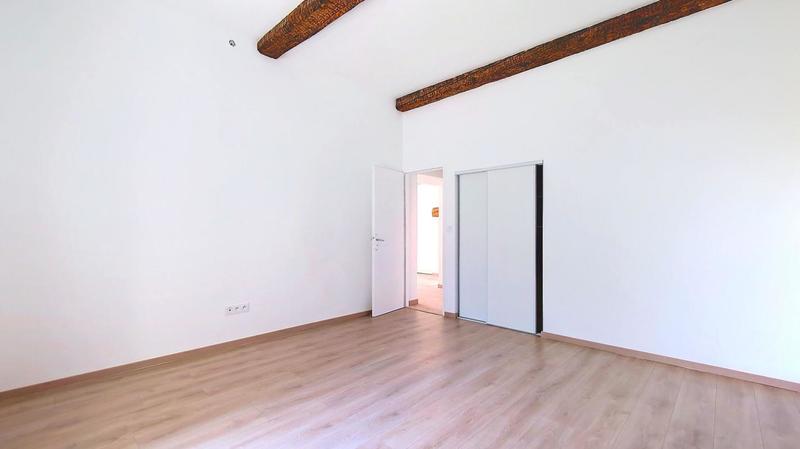 Mas - 193 m² - 8 pièces