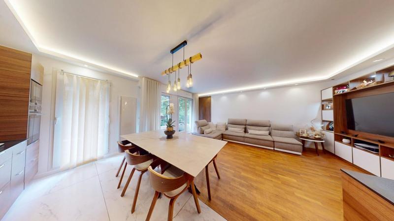 Appartement - 90 m² - 4 pièces