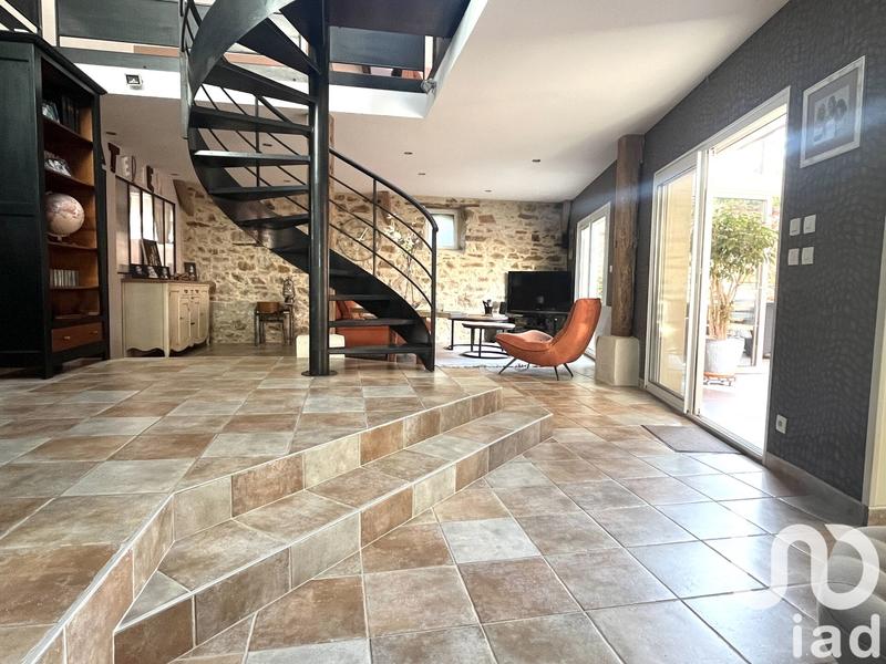 Maison de maîtres - 274 m² - 8 pièces