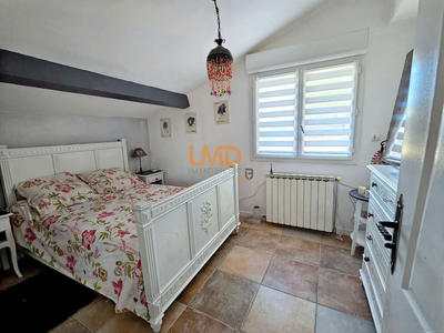 Propriété - 181 m² - 7 pièces