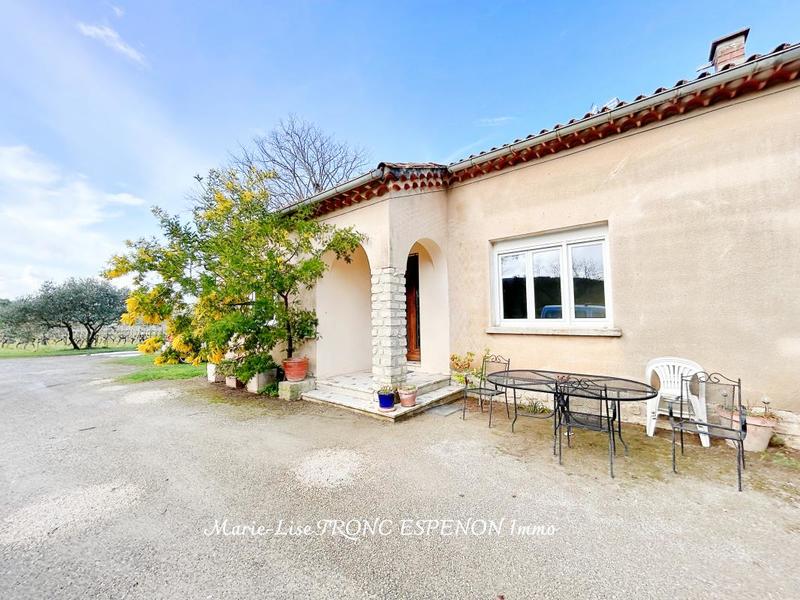 Maison - 240 m² - 5 pièces
