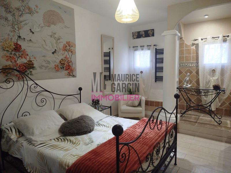 Maison - 181 m² - 4 pièces