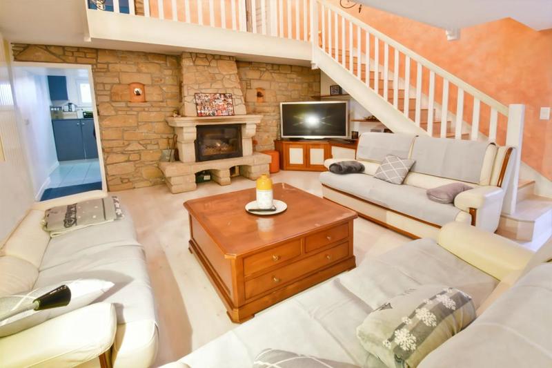 Maison en pierre - 222 m² - 7 pièces