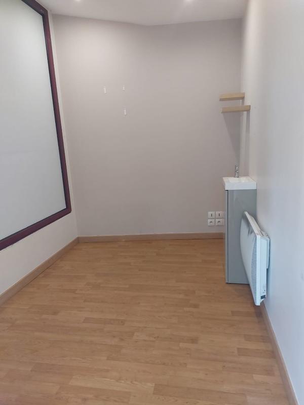 Local d'activités - 168 m² - 5 pièces