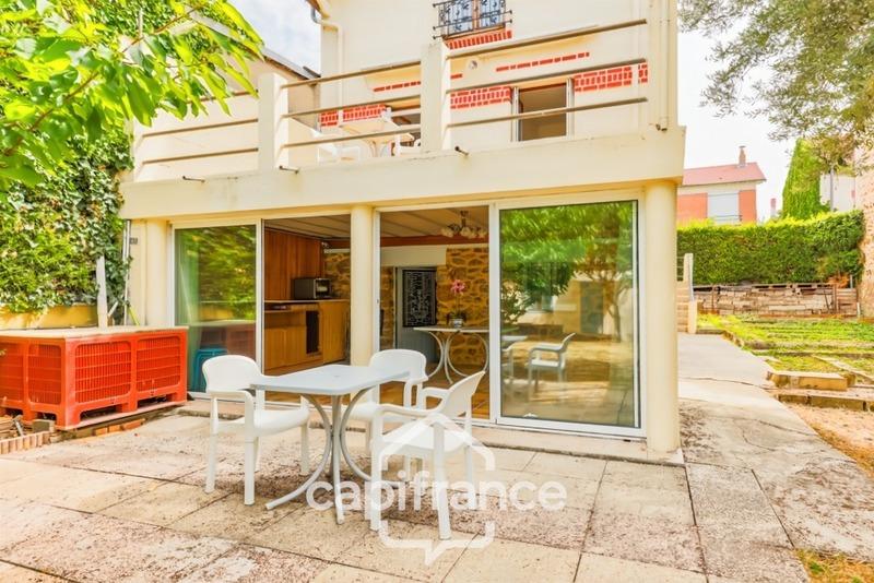 Maison - 95 m² - 5 pièces