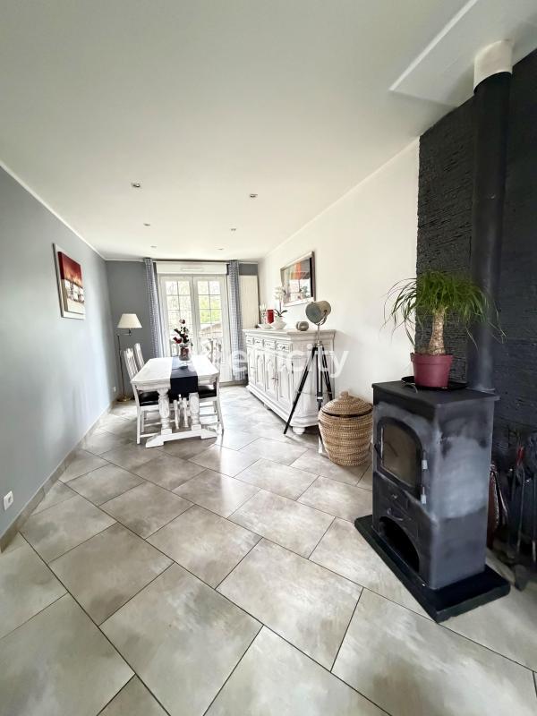 Maison - 160 m² - 7 pièces