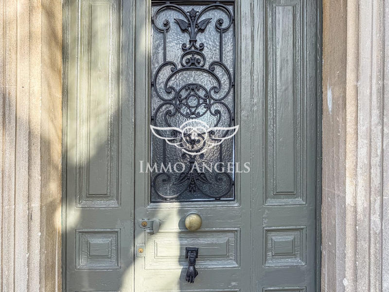 Maison - 204 m² - 5 pièces