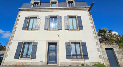 Maison - 138 m² - 6 pièces