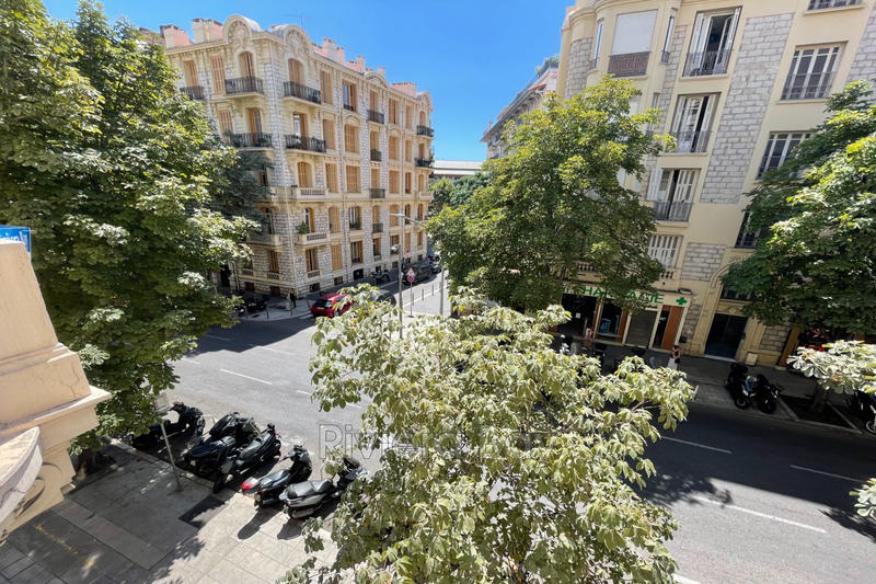 Appartement - 92 m² - 4 pièces