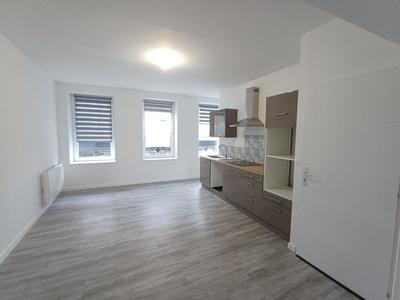Appartement - 98 m² - 4 pièces