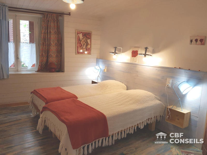 Maison ancienne - 260 m² - 14 pièces