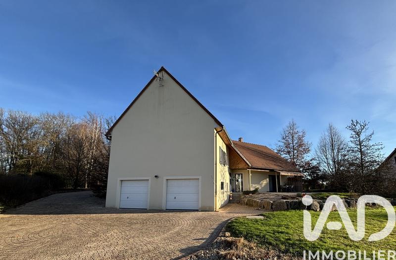 Maison - 213 m² - 7 pièces