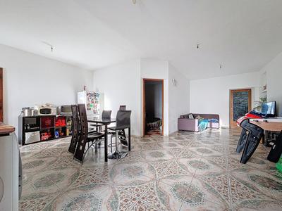 Appartement - 100 m² - 4 pièces