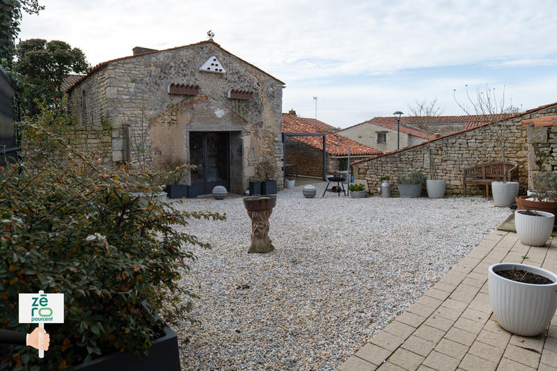 Maison - 191 m² - 6 pièces