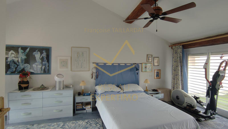 Appartement - 185 m² - 5 pièces