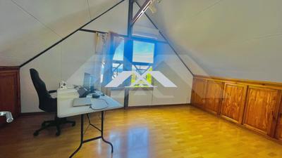 Maison - 140 m² - 5 pièces